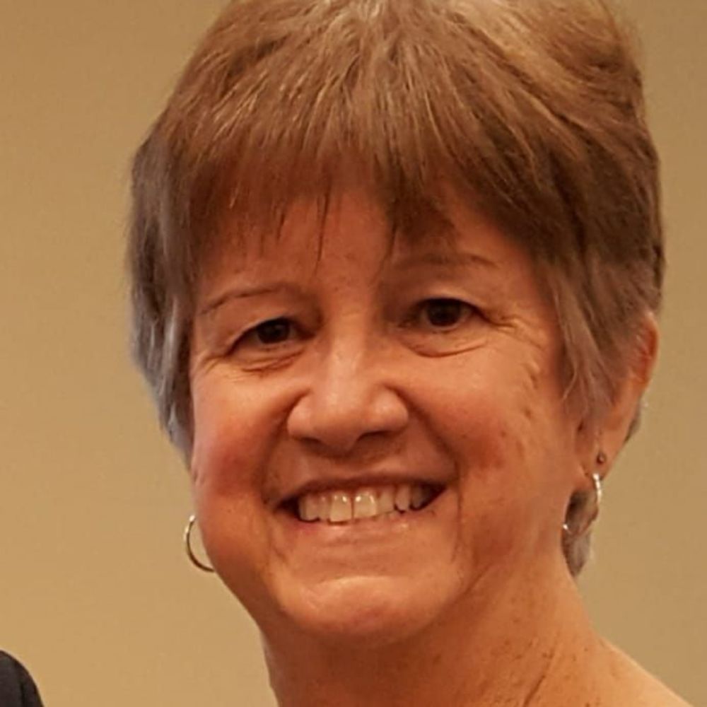 Meet your Posher, Dee